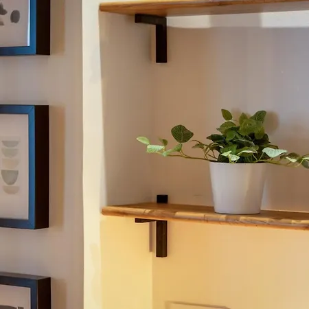 Apartment Rafael F2 Bourgeois Avec Jardin *