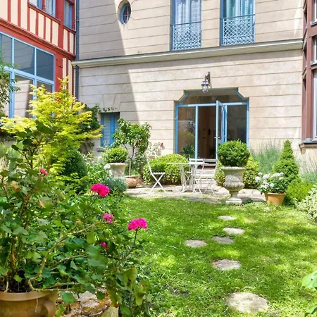 Rafael F2 Bourgeois Avec Jardin Апартаменты *