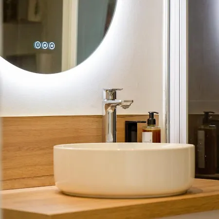 Rafael F2 Bourgeois Avec Jardin Апартаменты