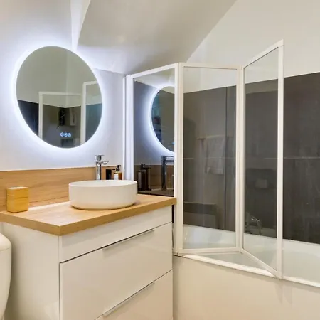 Апартаменты Rafael F2 Bourgeois Avec Jardin