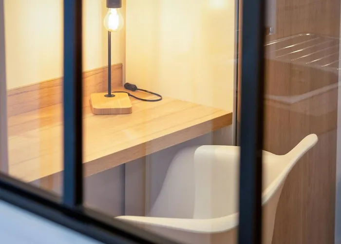 Appartement Rafael F2 Bourgeois Avec Jardin