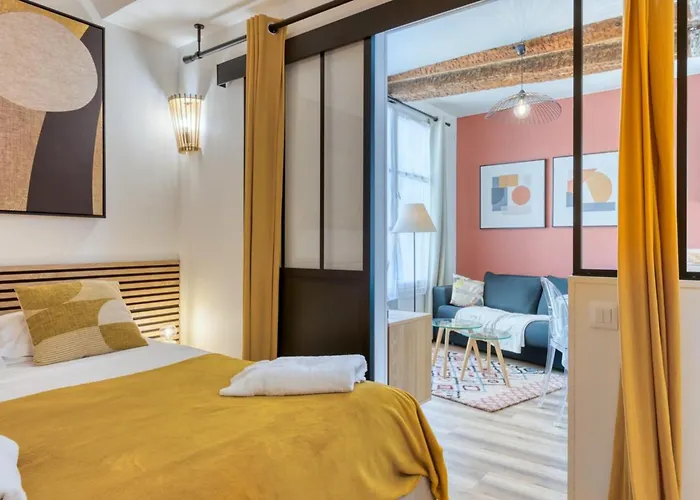 Rafael F2 Bourgeois Avec Jardin Appartement