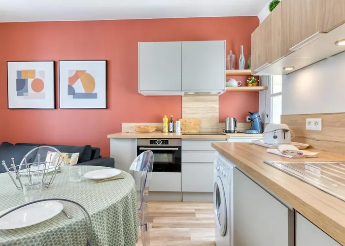 Rafael F2 Bourgeois Avec Jardin Appartement *